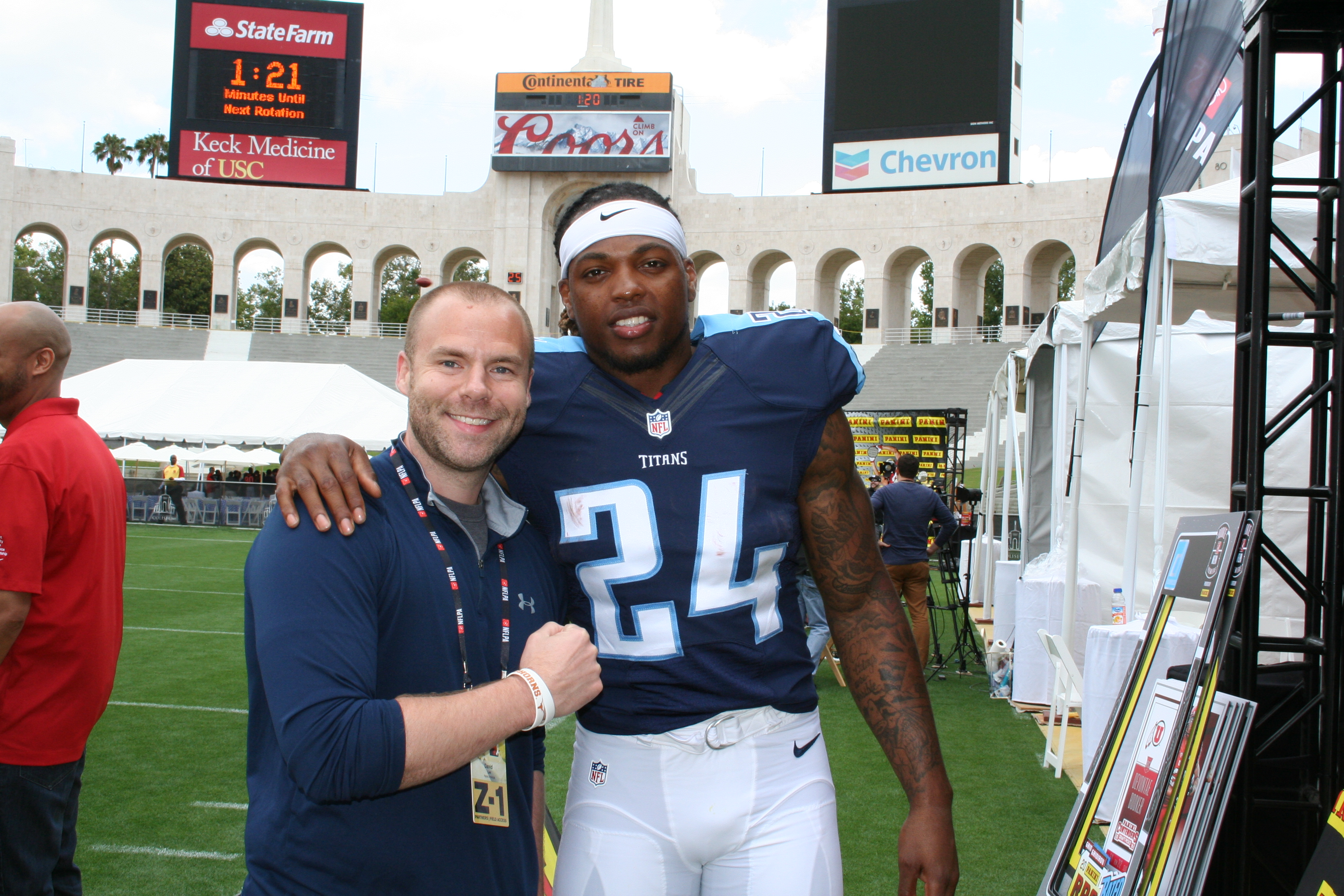 2017 draft picks show off new uniforms at Rookie Premiere