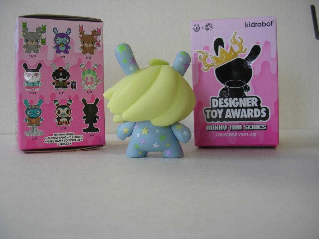 Troublemaker Kidrobot DTA Designer Toy Awards Dunny Series 3-Inch Figure 