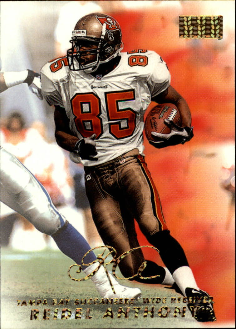 1998 SkyBox Premium Football Card Pick - Picture 46 of 426