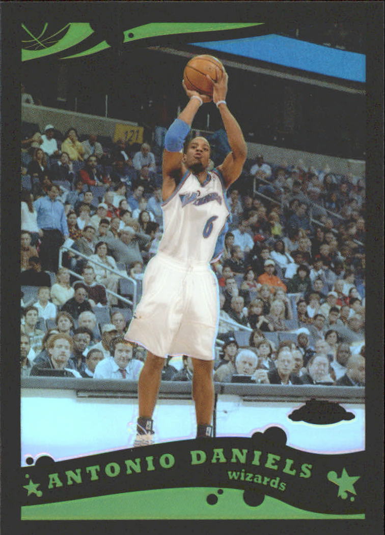 Tarjetas de inserto paralelo ""Refractores"" de baloncesto Topps cromadas 2005-06 - Imagen 79 de 98