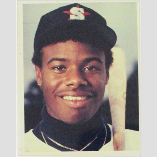 Iconic 1989 Upper Deck Ken Griffey Jr. rookie card stands test of