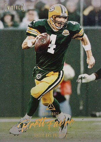 2020 Panini Luminance Football Vintage Performers Brett Favre