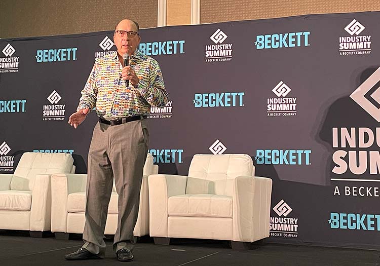 Johnny Bench Opens the 2022 Industry Summit - Beckett News