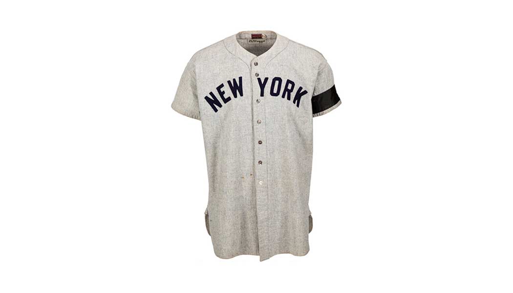 Joe Dimaggio Signed Vintage 1970's New York Yankees Game Model Jersey  Beckett